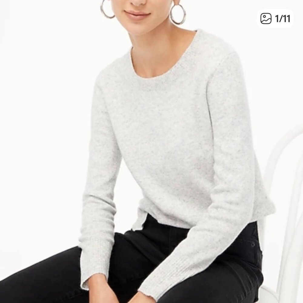 Crewneck sweater in extra-soft yarn